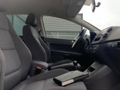 VOLKSWAGEN GOLF PLUS BENZINE KEURIGE HOOGZITTER