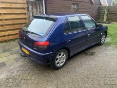 Peugeot 306 1 6 XS uit 2000