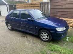 Peugeot 306 1 6 XS uit 2000