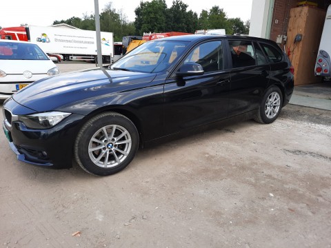 Bmw 320D 163 PK Touring Automaat   Tiptronic Trekhaak Led Navi BJ 2016