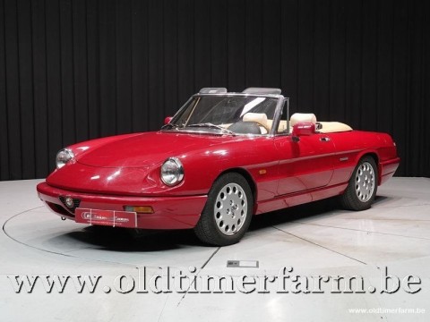 Alfa Romeo Spider 4 2.0 Red '91 CH3328